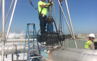 pipeline contractor facilitating a mechanical hot tap